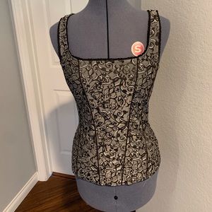 WHBM Tailored Stretch to Fit Top. Size S